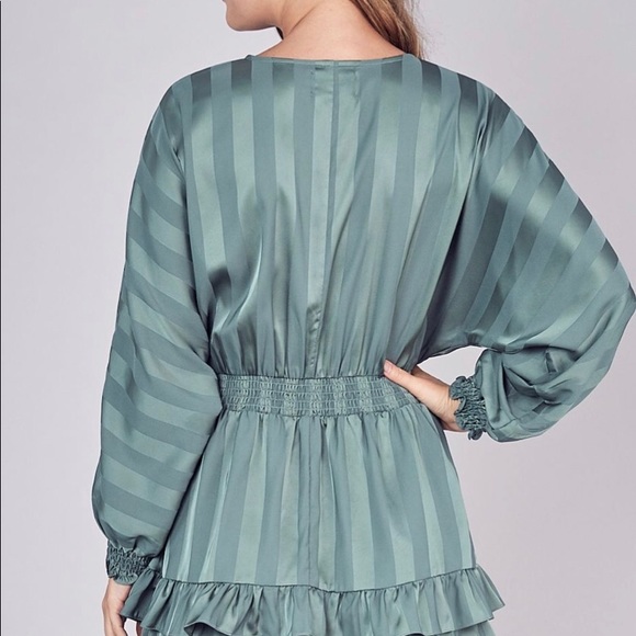DO+BE Sage Long Sleeve Ruffle Mini Dress-NWT - Picture 3 of 4